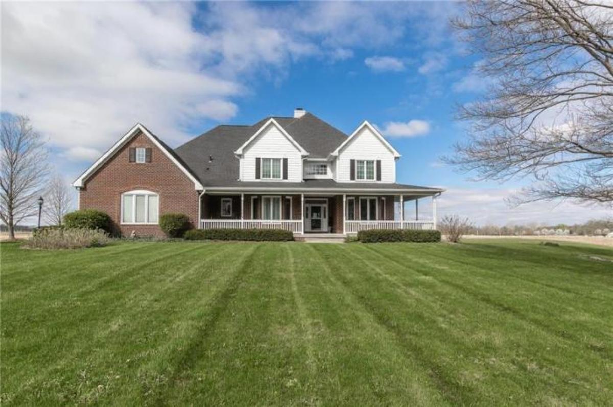 Picture of Home For Sale in Westfield, Indiana, United States