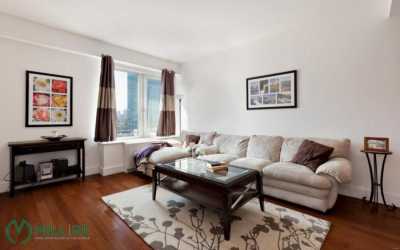 Condo For Rent in Long Island City, New York