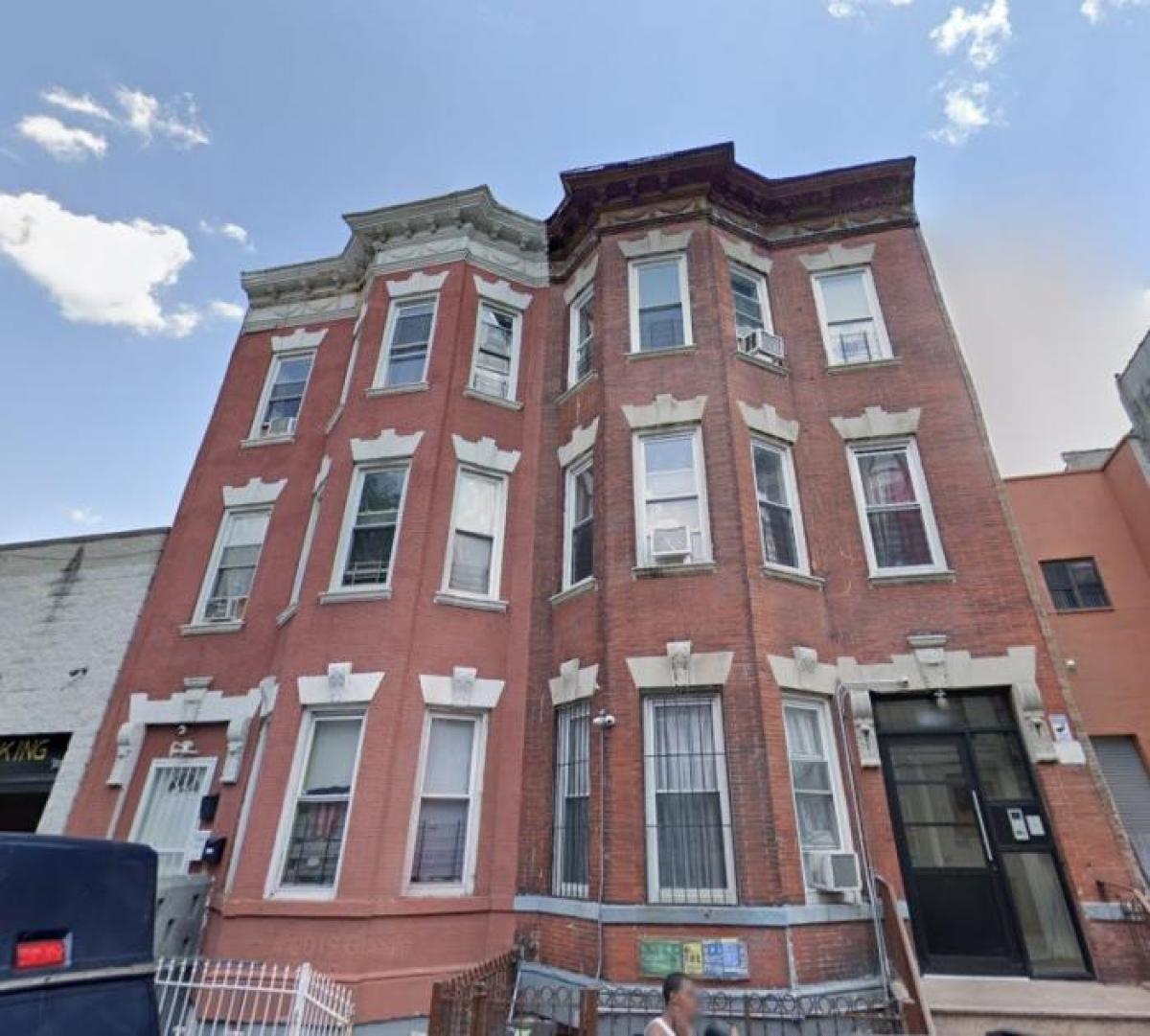 Picture of Apartment For Sale in Bronx, New York, United States