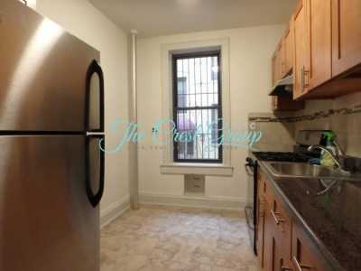 Apartment For Rent in Woodside, New York