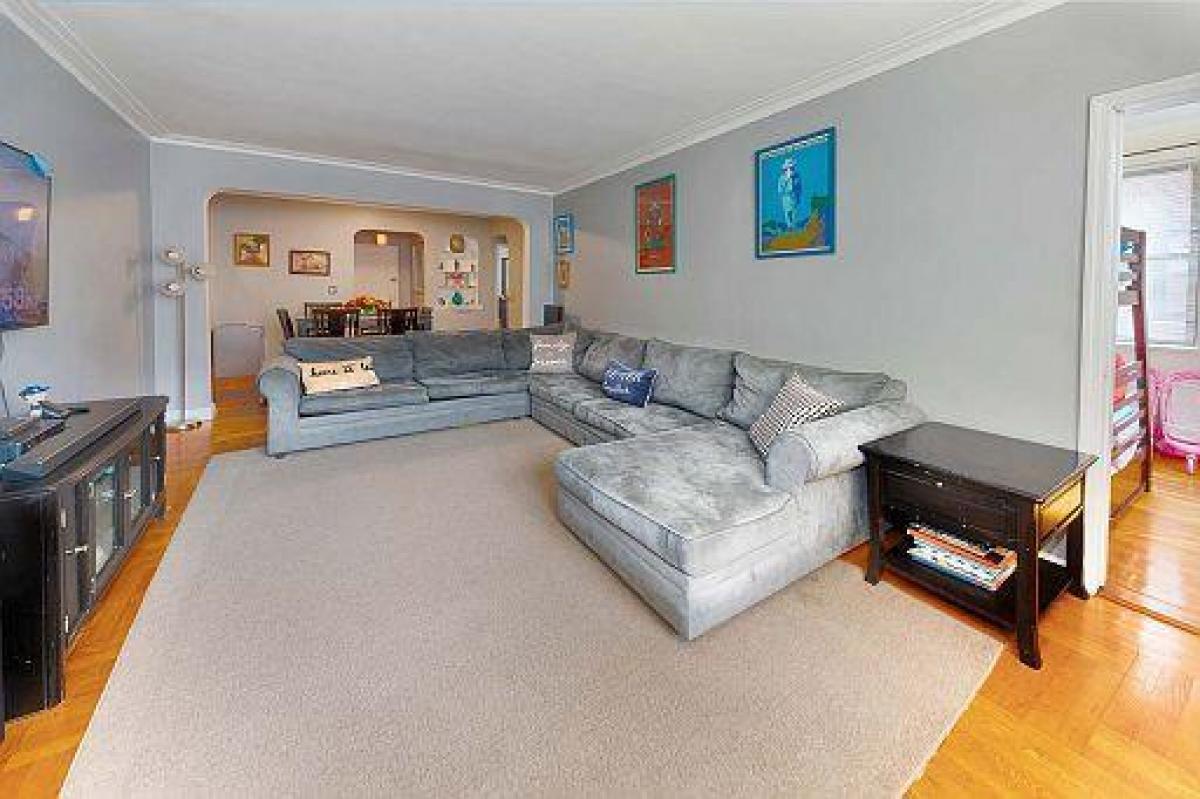 Picture of Apartment For Sale in Bronx, New York, United States