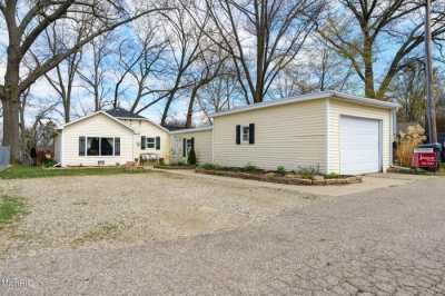 Home For Sale in Plainwell, Michigan