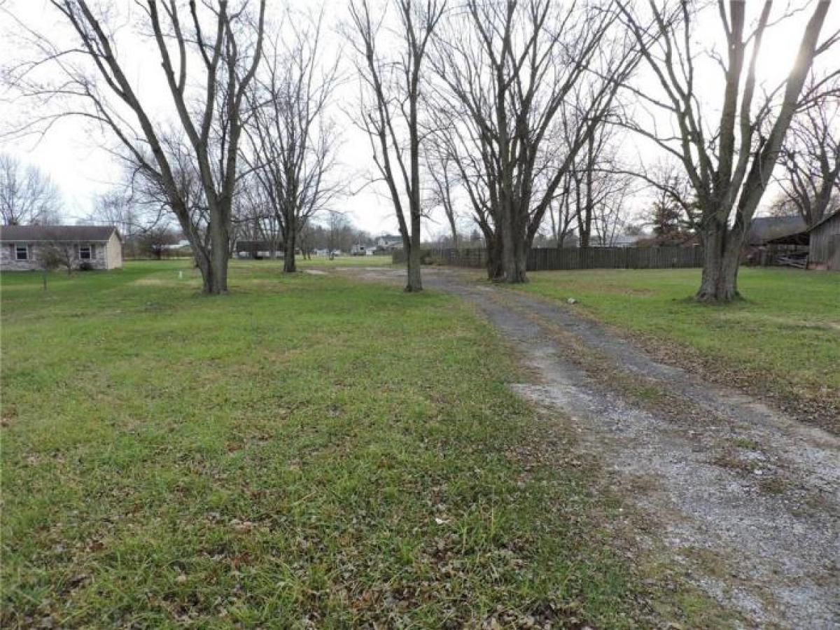 Picture of Residential Land For Sale in Danville, Indiana, United States
