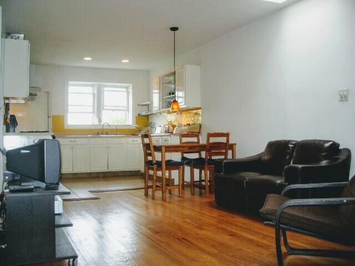 Picture of Apartment For Rent in Woodside, New York, United States