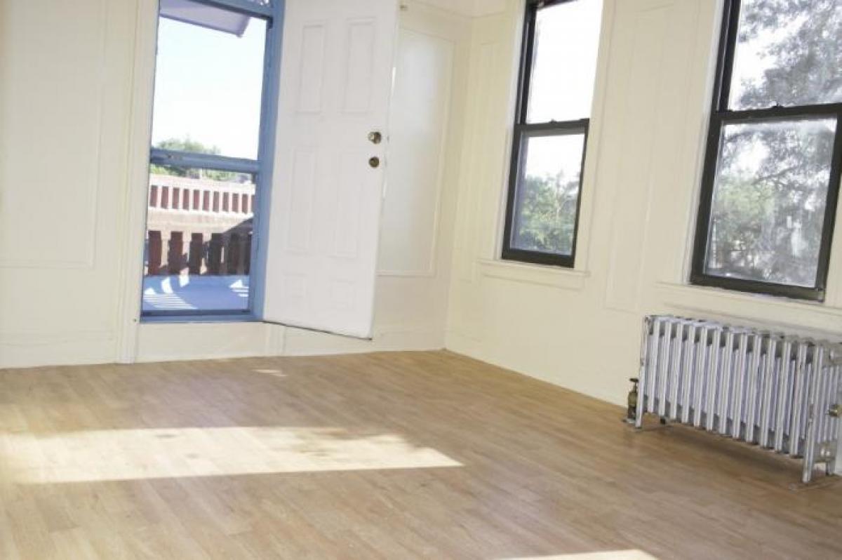 Picture of Apartment For Rent in East Elmhurst, New York, United States