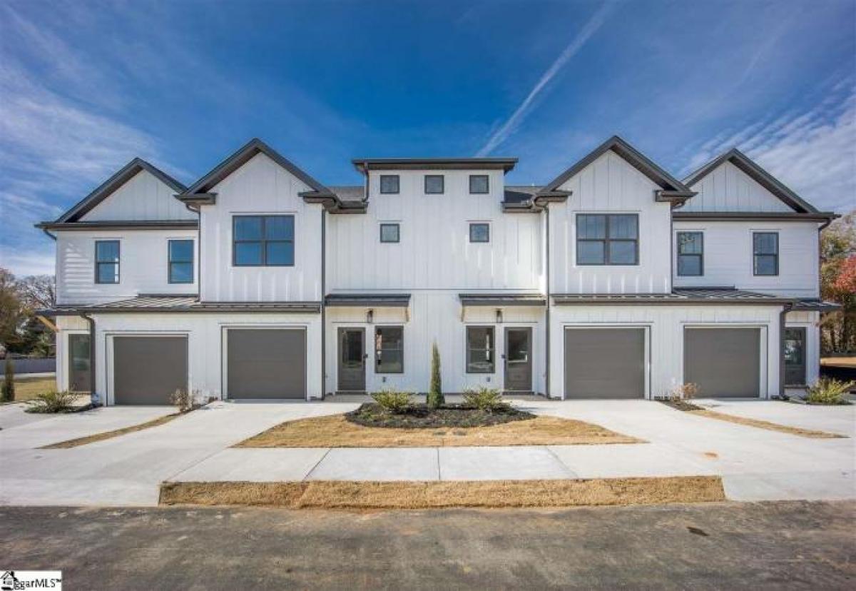 Picture of Home For Sale in Greer, South Carolina, United States