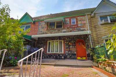 Home For Sale in Woodside, New York