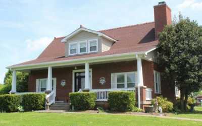 Home For Sale in Cottontown, Tennessee