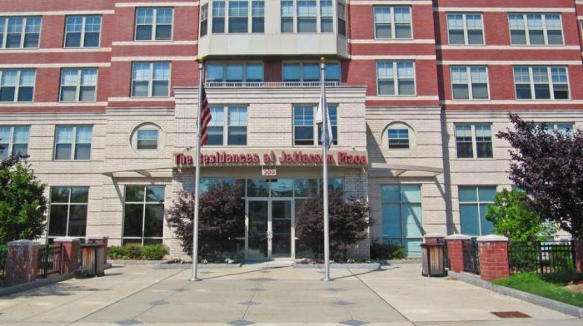 Picture of Home For Sale in White Plains, New York, United States