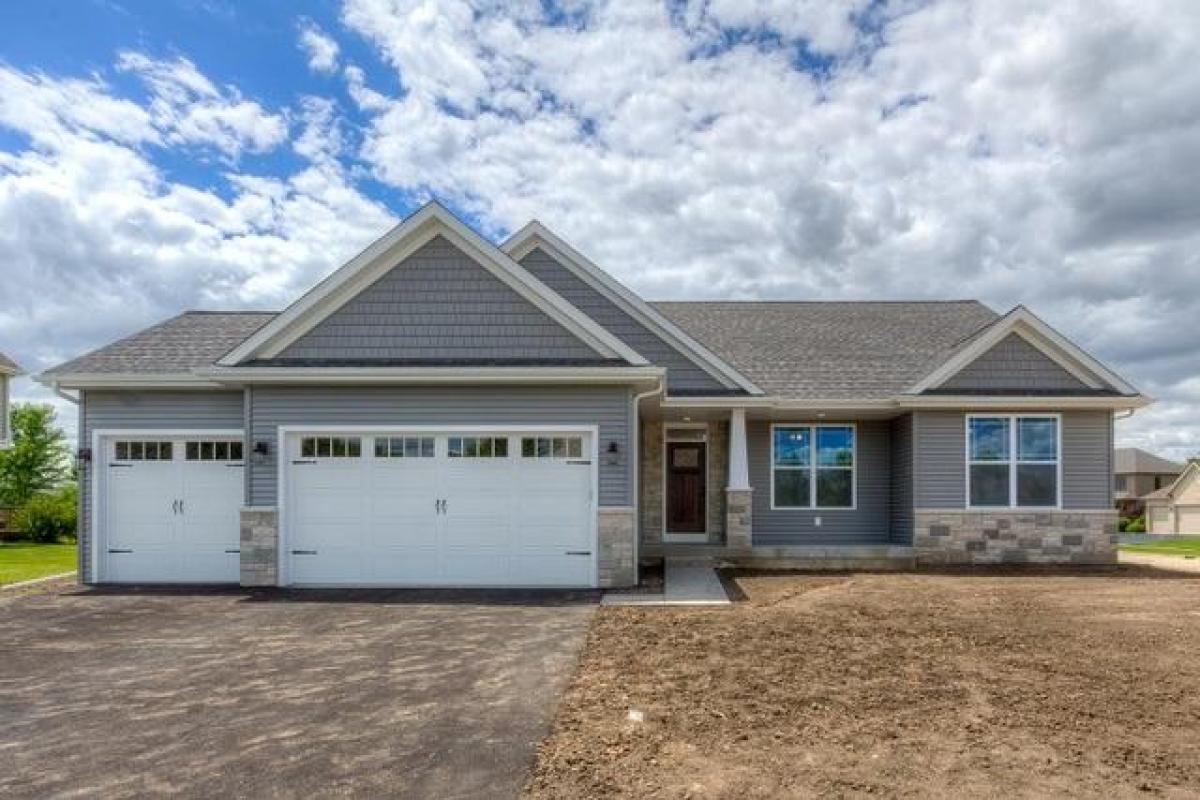 Picture of Home For Sale in Sycamore, Illinois, United States