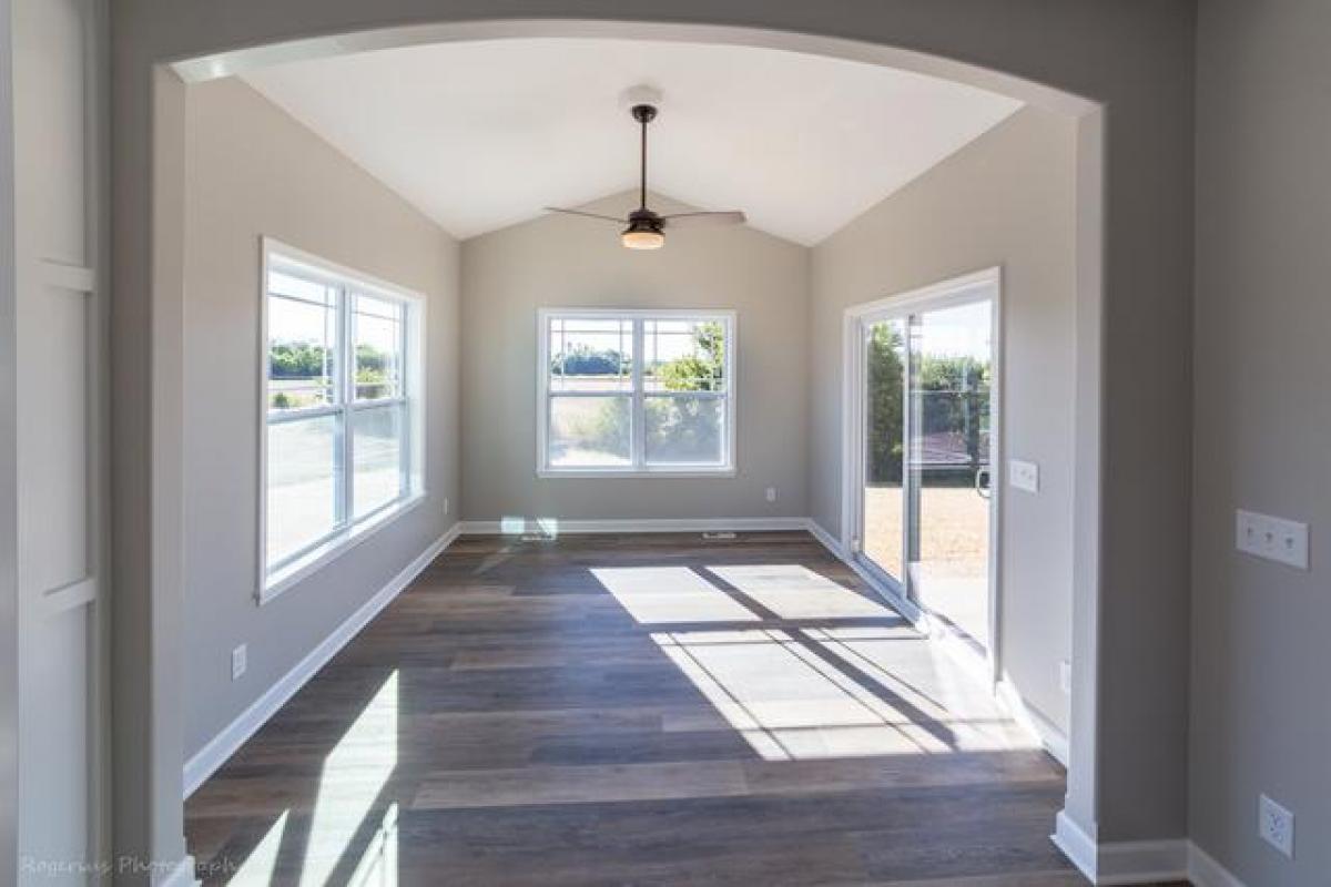 Picture of Home For Sale in Sycamore, Illinois, United States