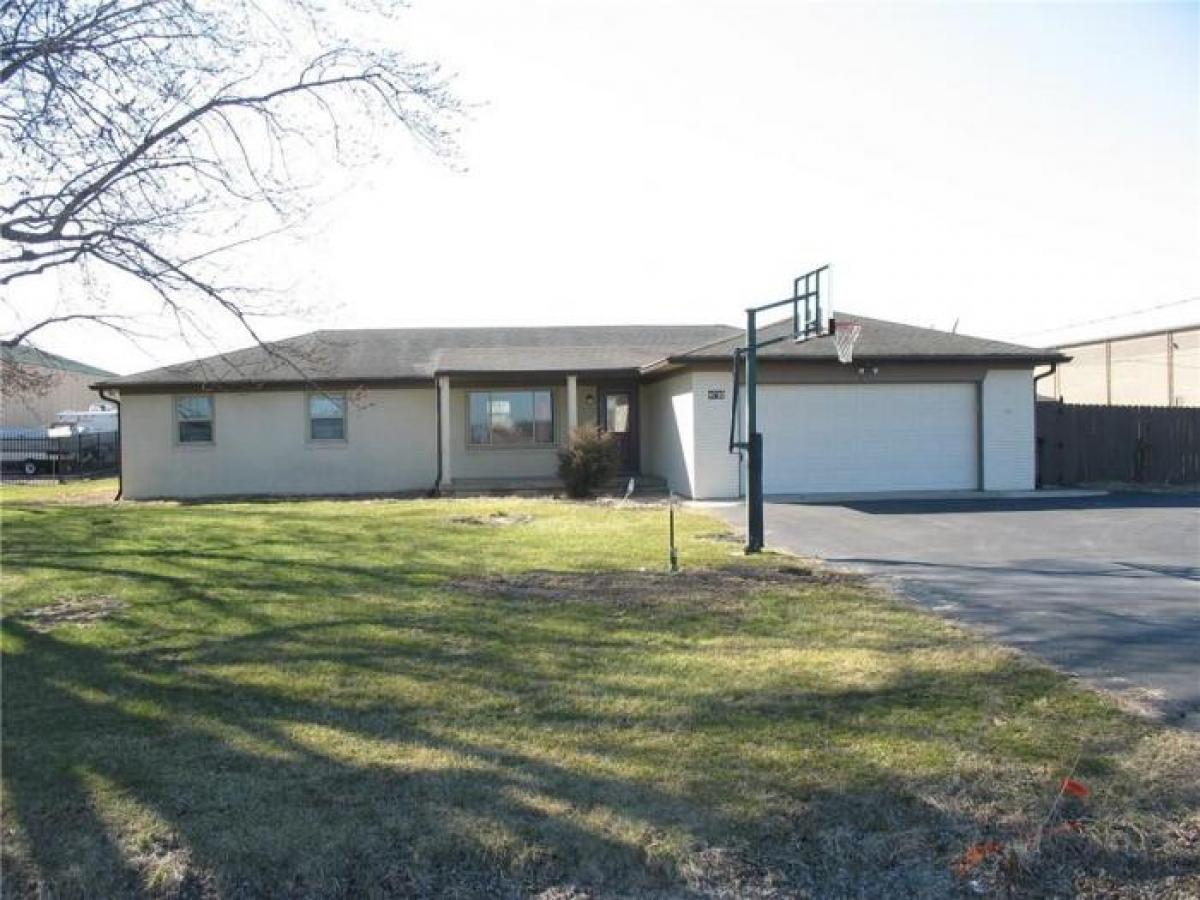 Picture of Home For Sale in Brownsburg, Indiana, United States