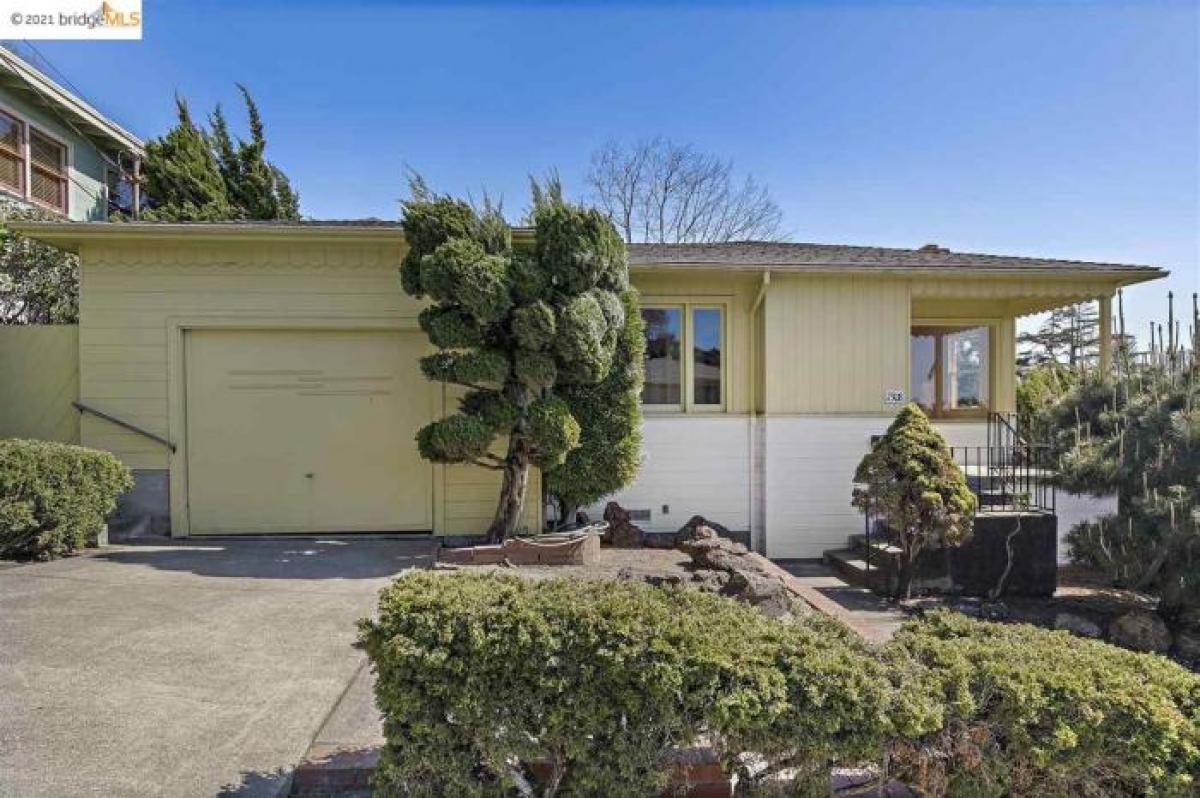 Picture of Home For Sale in El Cerrito, California, United States