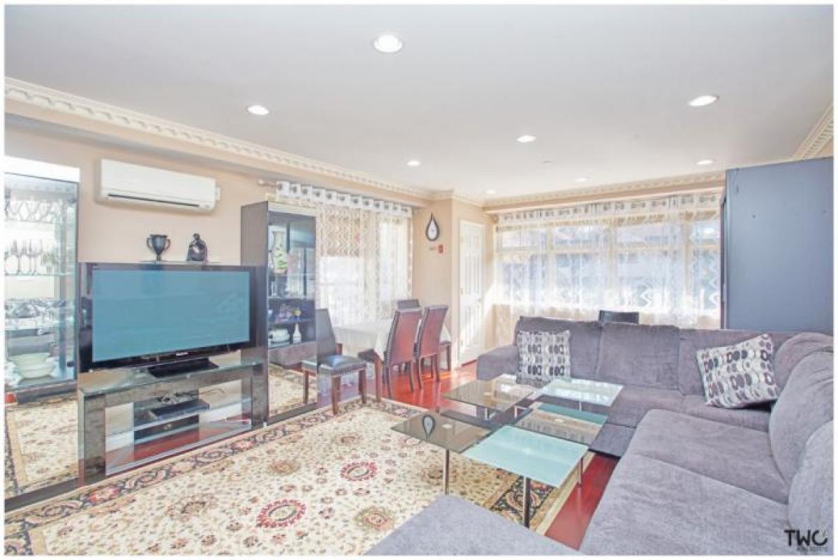 Picture of Apartment For Sale in Brooklyn, New York, United States