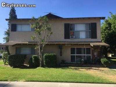 Apartment For Rent in Orange, California