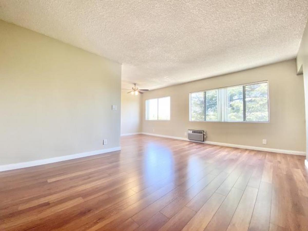 Picture of Apartment For Rent in Van Nuys, California, United States