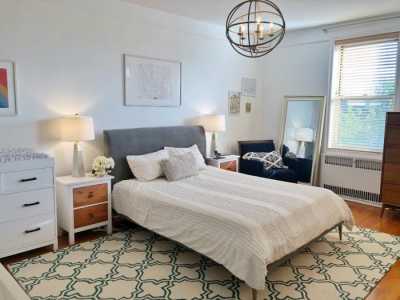 Apartment For Sale in Flushing, New York