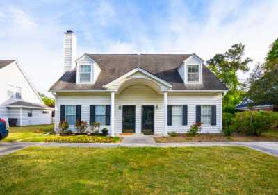 Apartment For Rent in 