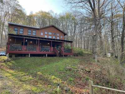 Home For Sale in Nashville, Indiana