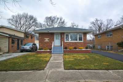 Home For Sale in Markham, Illinois