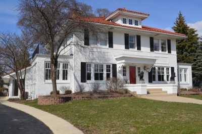 Home For Sale in Wheaton, Illinois