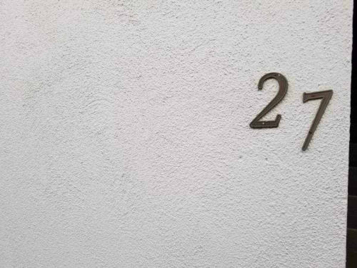 Picture of Condo For Rent in Valley Village, California, United States