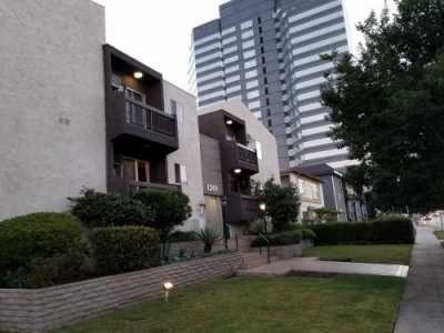 Condo For Rent in West Los Angeles, California