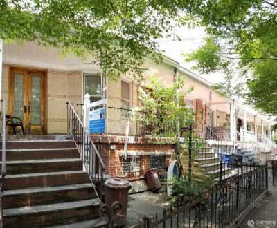 Home For Sale in Queens, New York