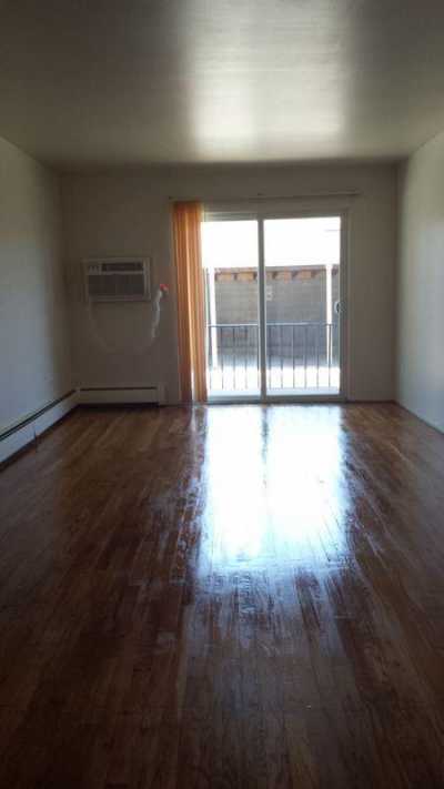 Apartment For Rent in 