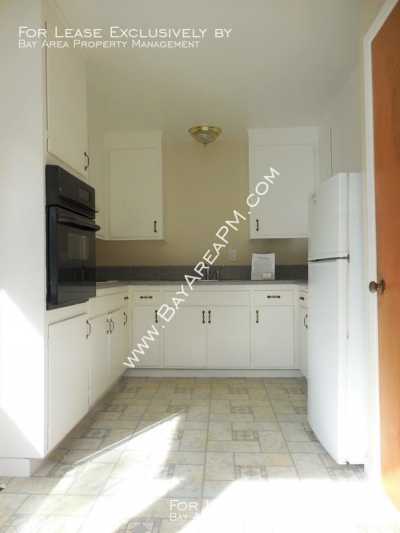 Apartment For Rent in Burlingame, California