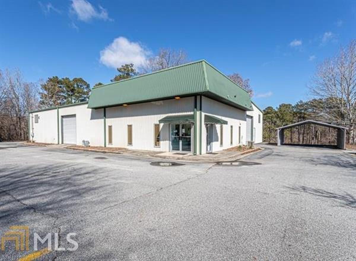 Picture of Retail For Sale in Fayetteville, Georgia, United States