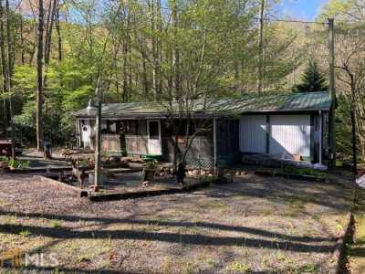 Home For Sale in Hiawassee, Georgia