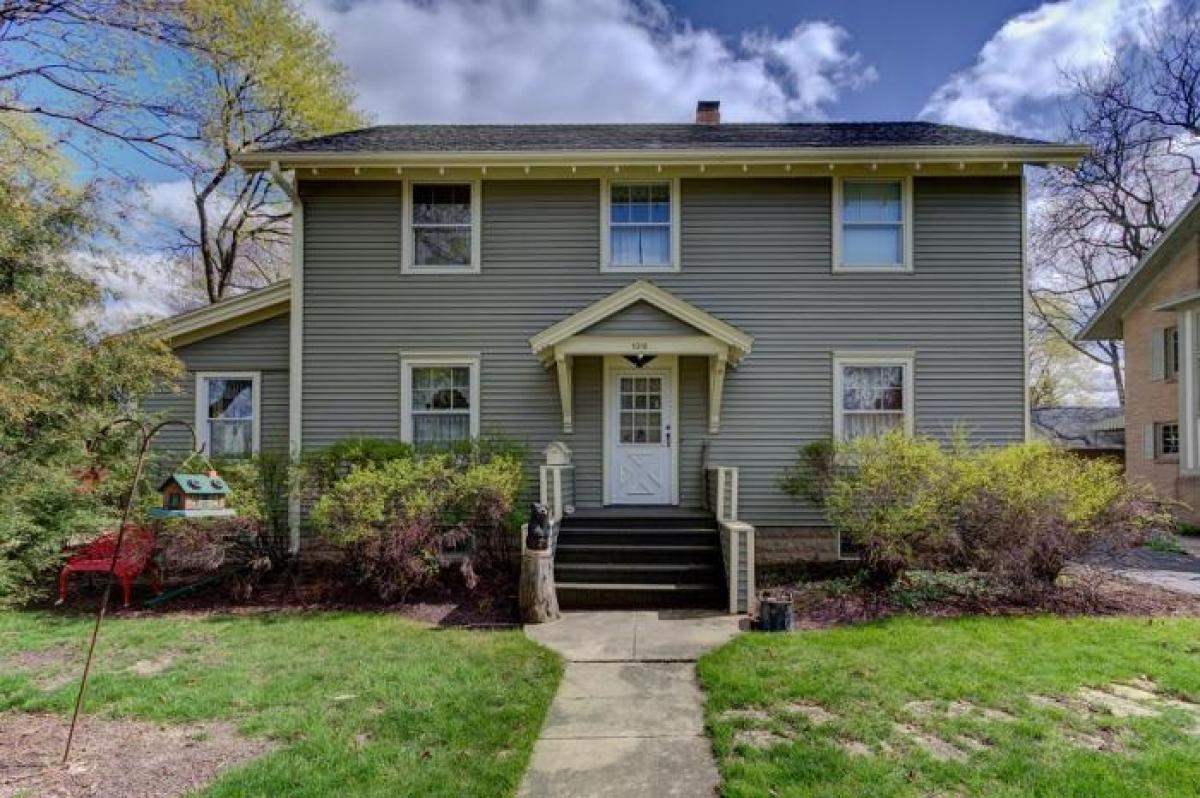 Picture of Home For Sale in Sycamore, Illinois, United States