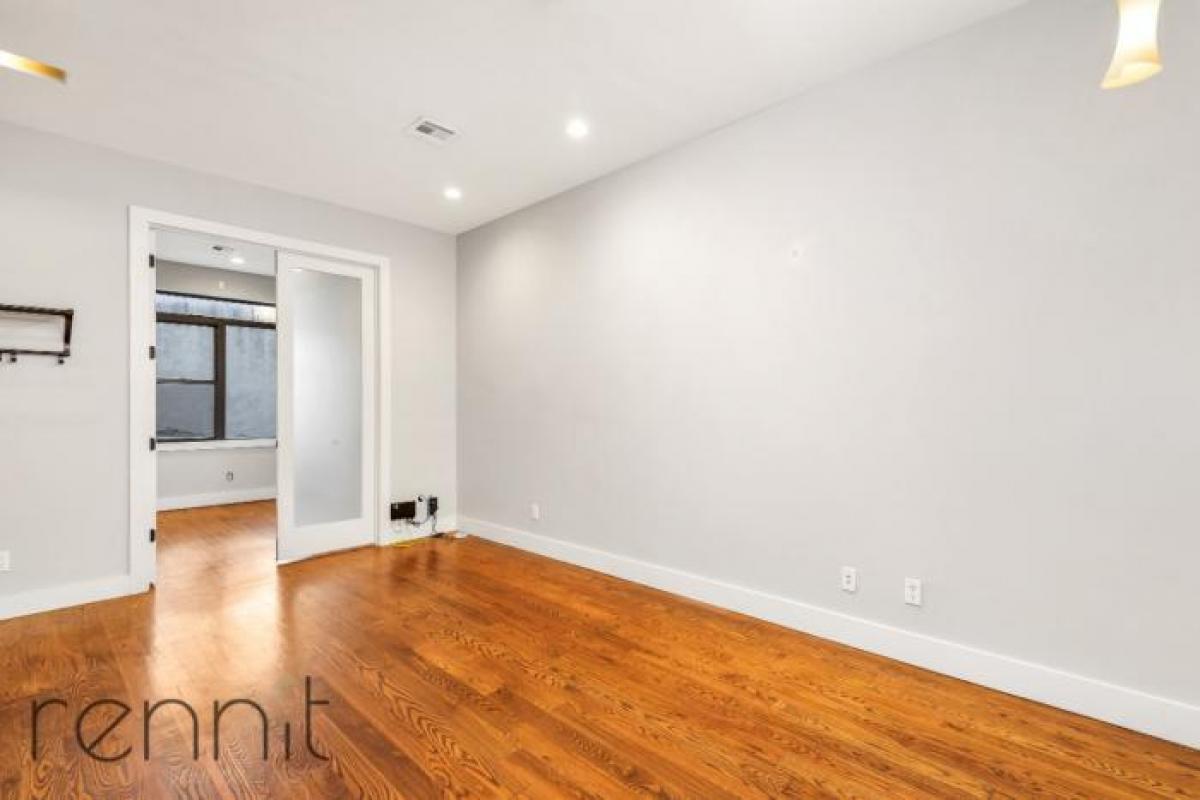 Picture of Apartment For Rent in Ridgewood, New York, United States