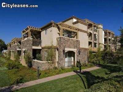 Apartment For Rent in Ventura, California