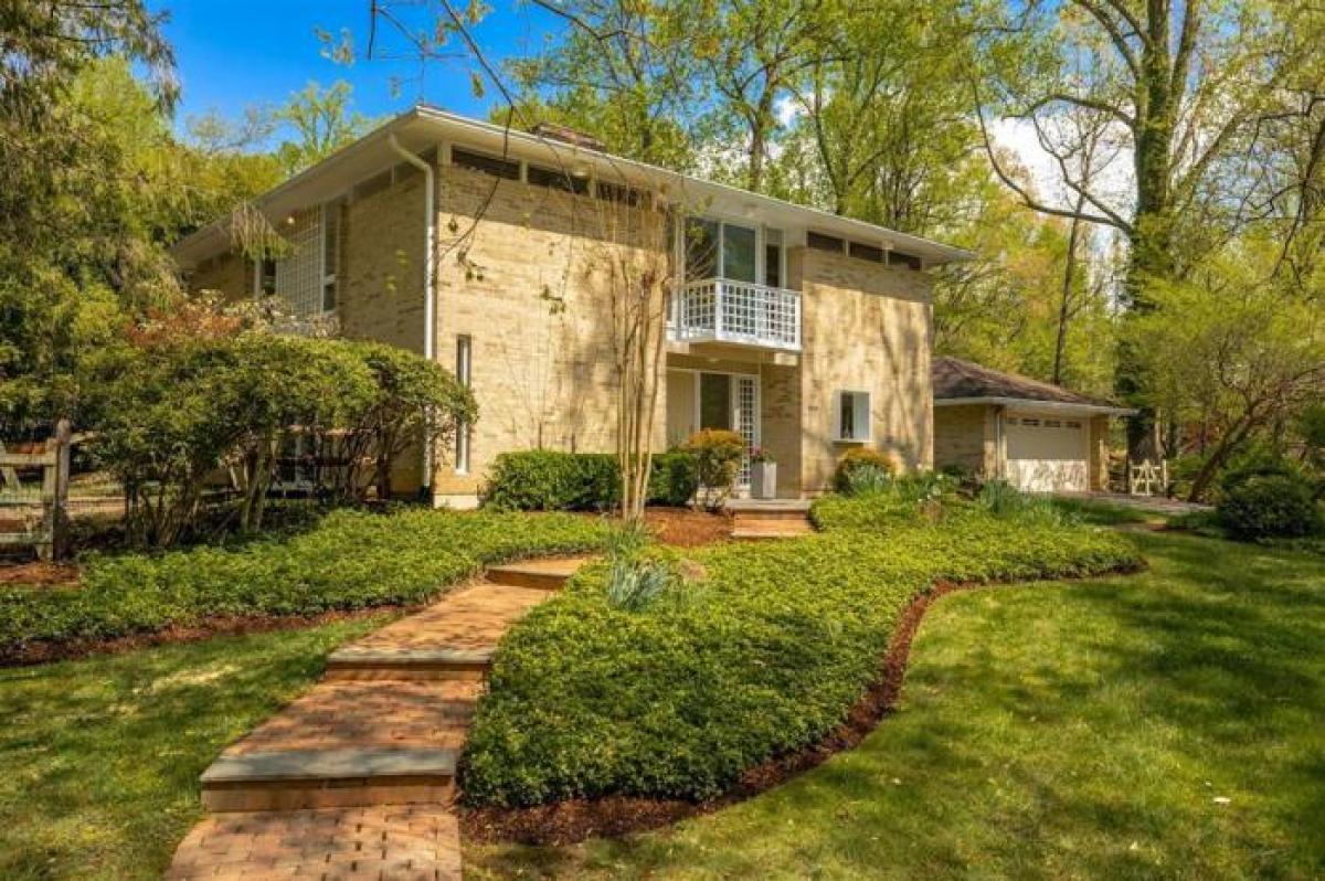 Picture of Home For Sale in Potomac, Maryland, United States