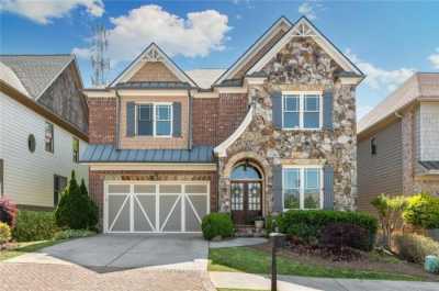 Home For Sale in Suwanee, Georgia