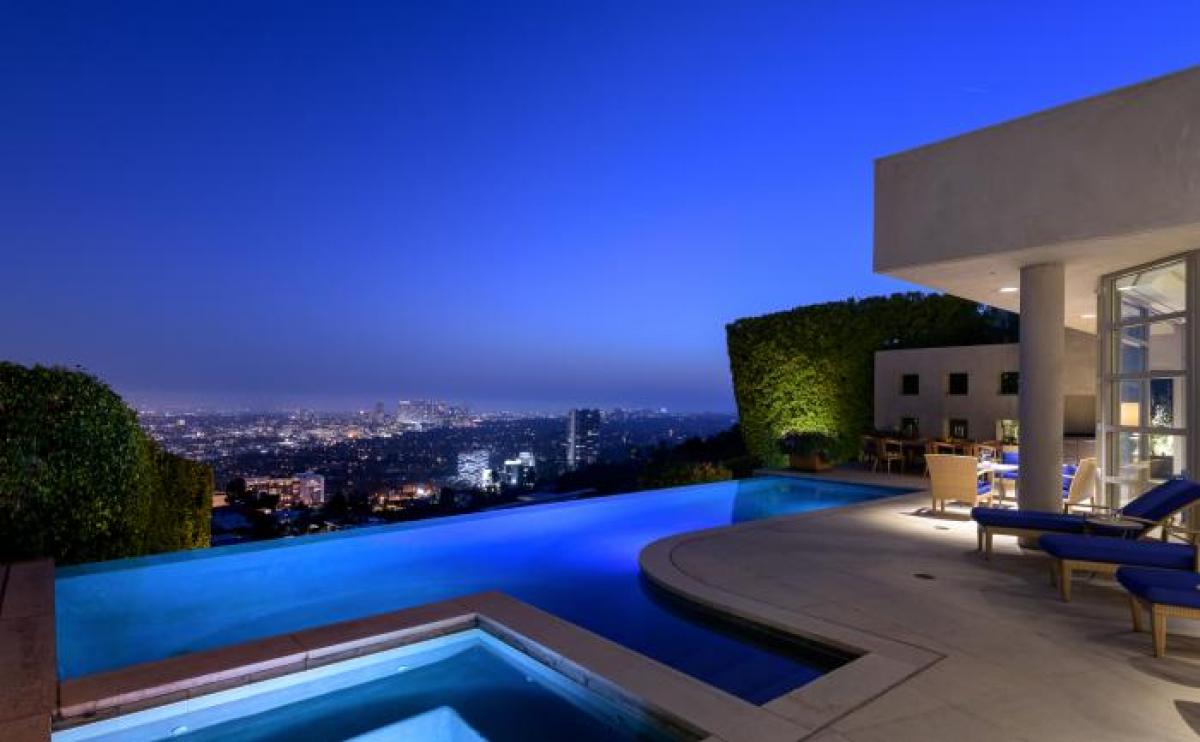 Picture of Residential Land For Sale in Los Angeles, California, United States