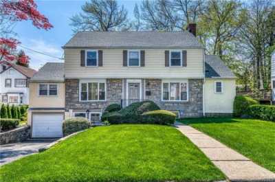 Home For Sale in Mount Vernon, New York