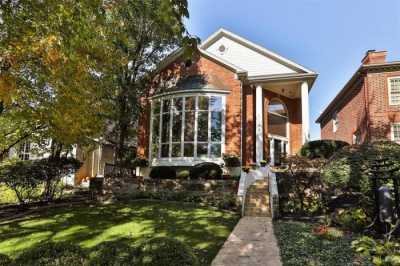 Home For Sale in Clayton, Missouri