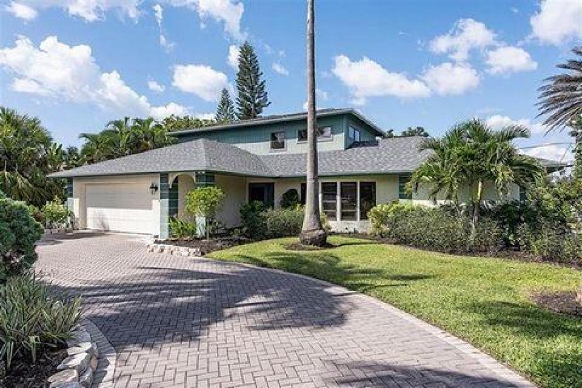 Picture of Villa For Sale in Naples, Florida, United States