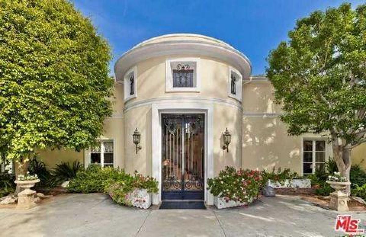 Picture of Villa For Sale in Los Angeles, California, United States