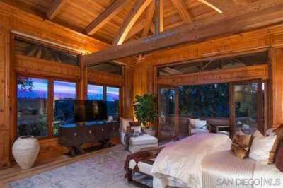 Villa For Sale in Rancho Santa Fe, California