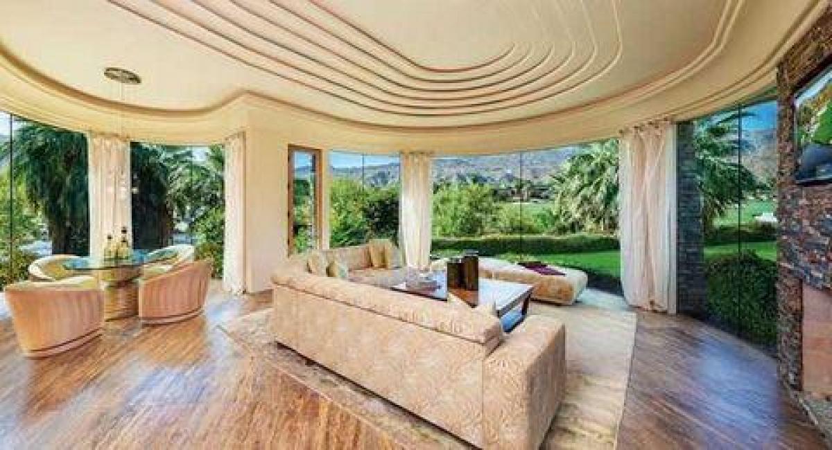 Picture of Villa For Sale in Palm Desert, California, United States