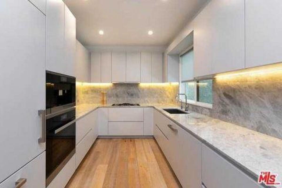 Picture of Condo For Sale in West Hollywood, California, United States