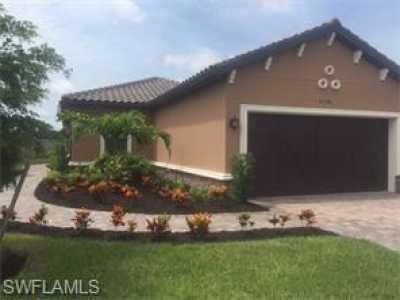 Villa For Sale in Naples, Florida