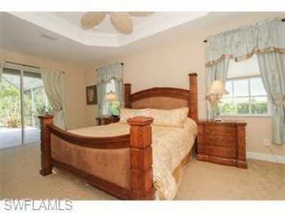 Villa For Sale in Naples, Florida