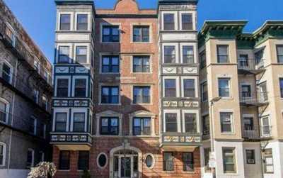 Condo For Sale in Boston, Massachusetts
