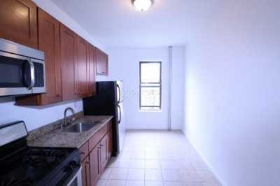 Apartment For Rent in Flushing, New York