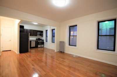 Apartment For Rent in Jackson Heights, New York